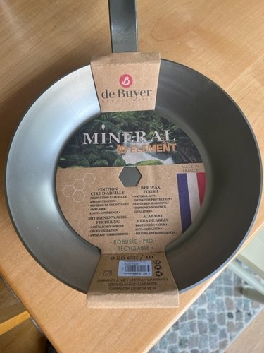 New buyer mineral carbon - de,