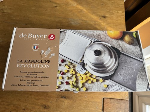 Buyer revolution mondoline - revolution,